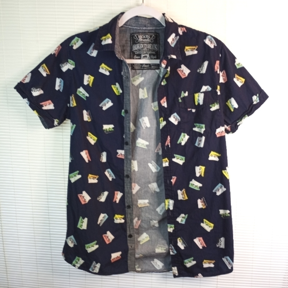 Broken Threads Record Players Men's Shirt Small
